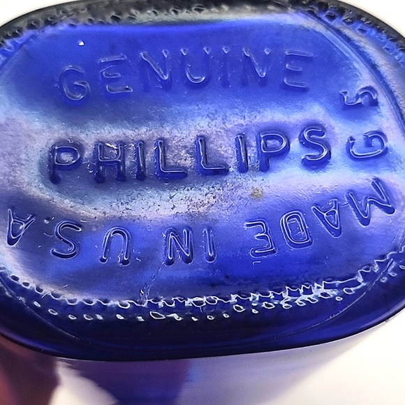Vintage Large Genuine Phillips Milk of Magnesia Cobalt Blue Bottle 7" - Picture 7 of 8